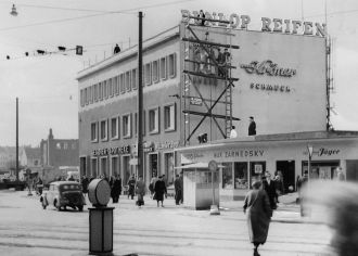 Die-Zeit-am-am-Aegidientorplatz-